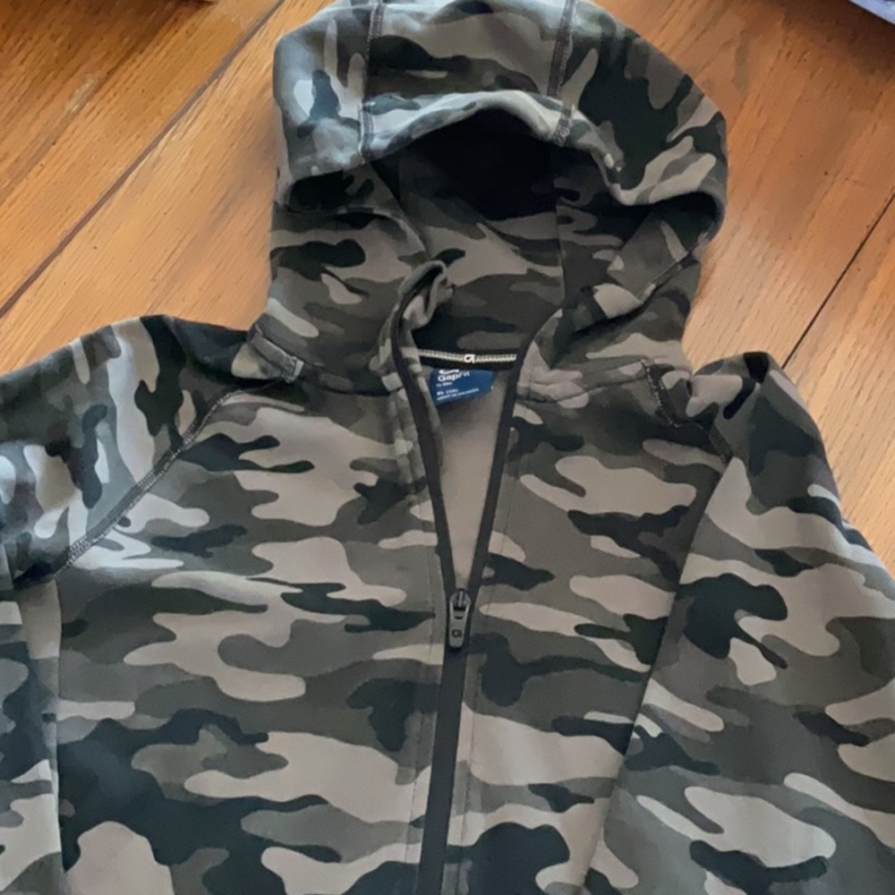 Girls Gapfit camo jacket